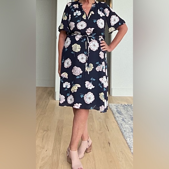 LOFT Navy Floral Midi Dress Size: M - Picture 2 of 8